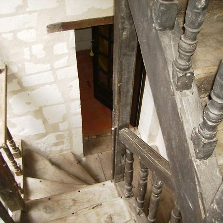 مبيت وإفطار لوش La Demeure Saint-Ours المظهر الخارجي الصورة