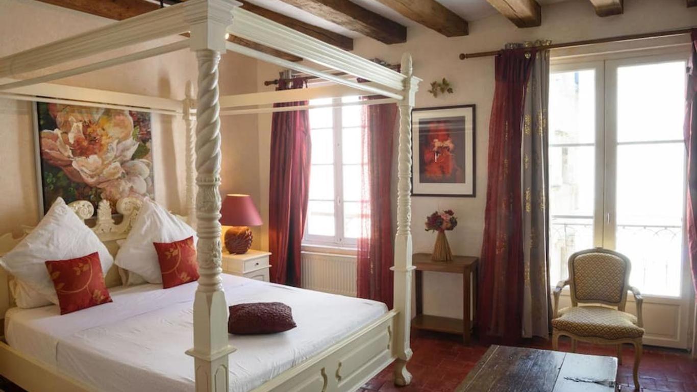 مبيت وإفطار لوش La Demeure Saint-Ours المظهر الخارجي الصورة